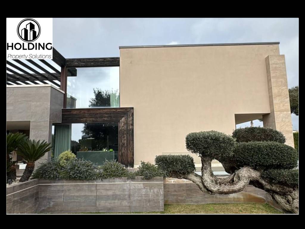 casa indipendente in vendita a Roma in zona Casal Palocco