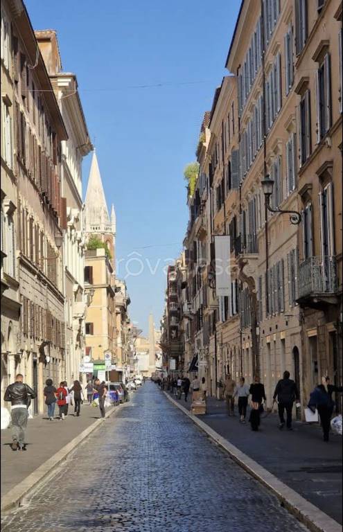negozio in vendita a Roma in zona Campo Marzio