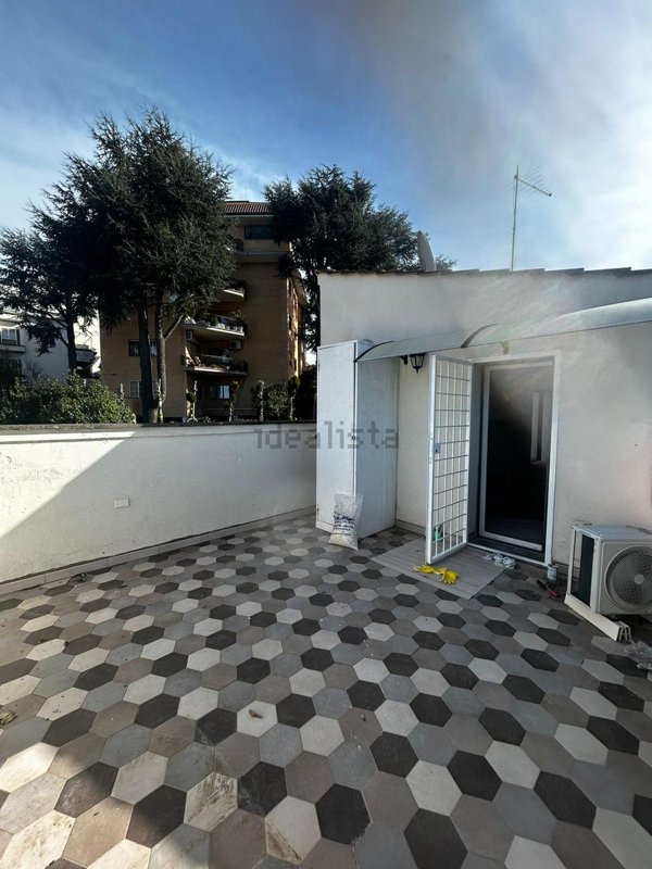 appartamento in vendita a Roma in zona Tor di Quinto