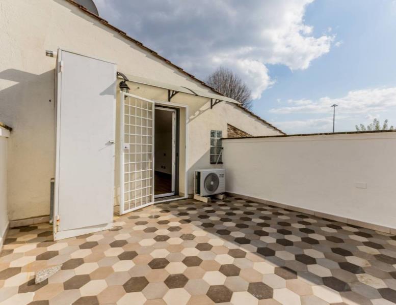 appartamento in vendita a Roma in zona Tor di Quinto