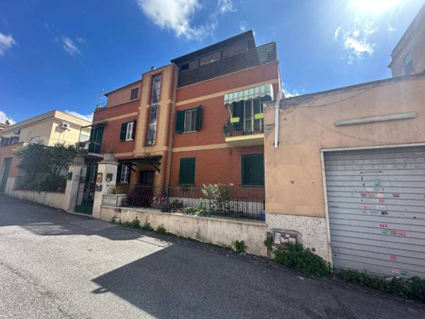 appartamento in vendita a Roma