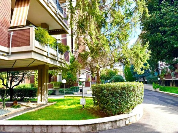 appartamento in vendita a Roma in zona Tuscolano