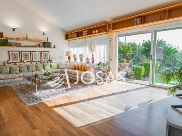 casa indipendente in vendita a Roma