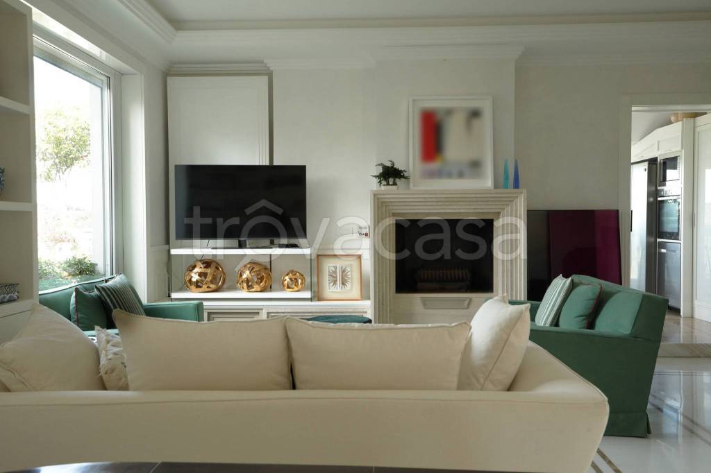 appartamento in vendita a Roma in zona Tor di Quinto