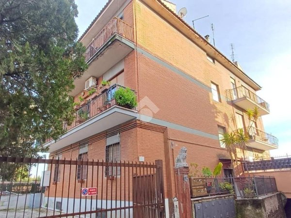 appartamento in vendita a Roma in zona Romanina