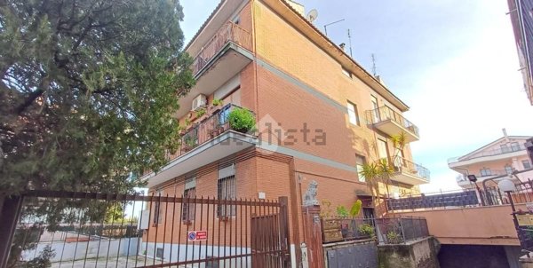 appartamento in vendita a Roma in zona Romanina