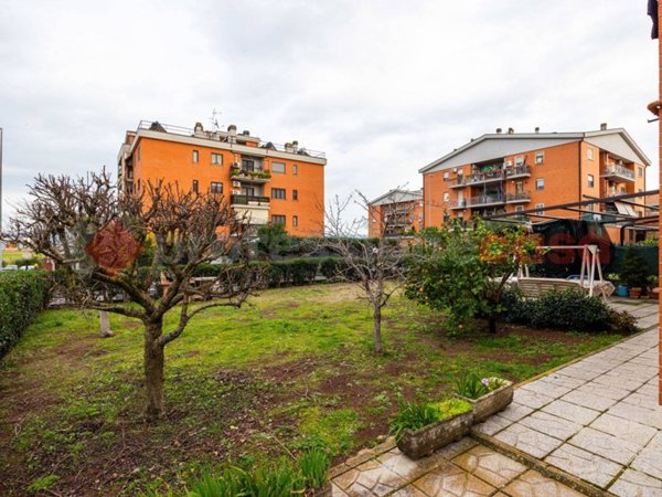 appartamento in vendita a Roma in zona Prenestino-Labicano