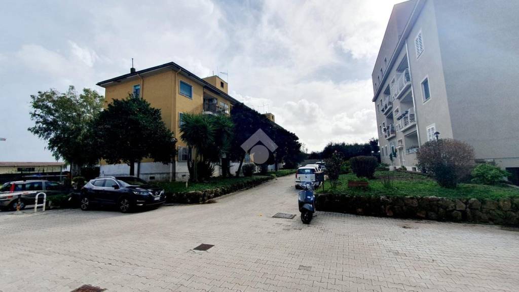 appartamento in vendita a Roma in zona Giuliano Dalmata