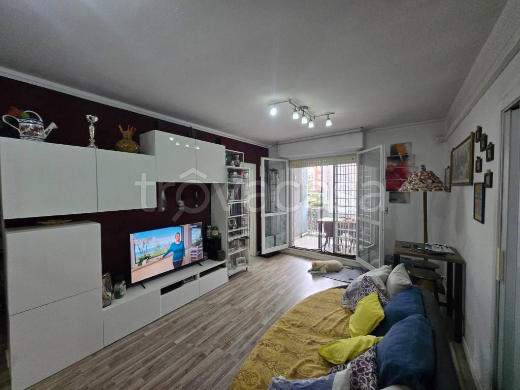 appartamento in vendita a Roma in zona Acilia