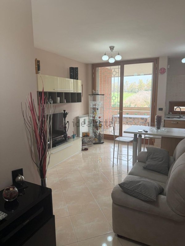 appartamento in vendita a Roma in zona Ostiense