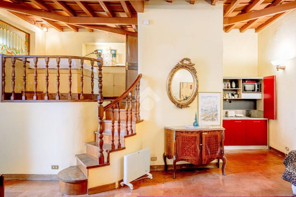 appartamento in vendita a Roma in zona Parione/Sant'Eustachio