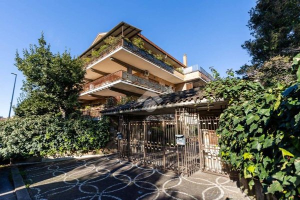 appartamento in vendita a Roma