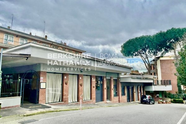 ufficio in vendita a Roma in zona Salario