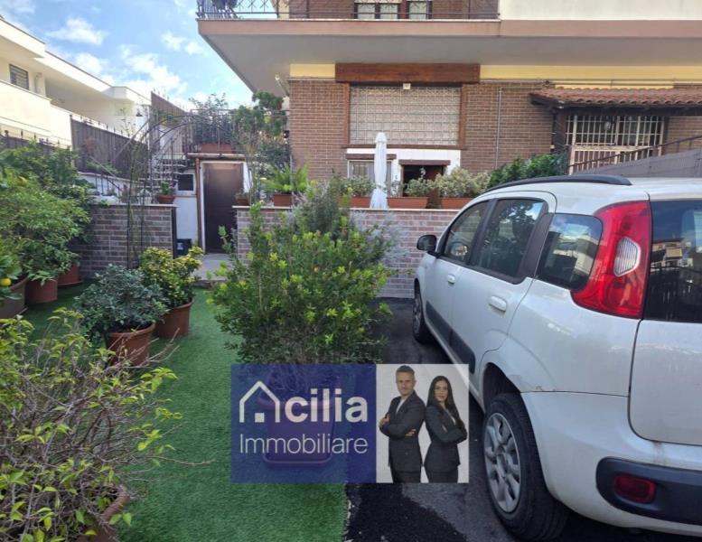 appartamento in vendita a Roma in zona Ostiense
