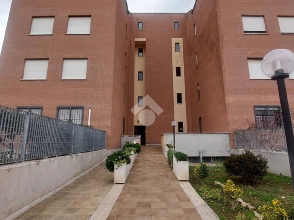 appartamento in vendita a Roma in zona Castelverde