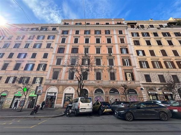 appartamento in vendita a Roma in zona Esquilino