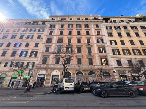 appartamento in vendita a Roma in zona Esquilino