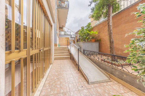 appartamento in vendita a Roma