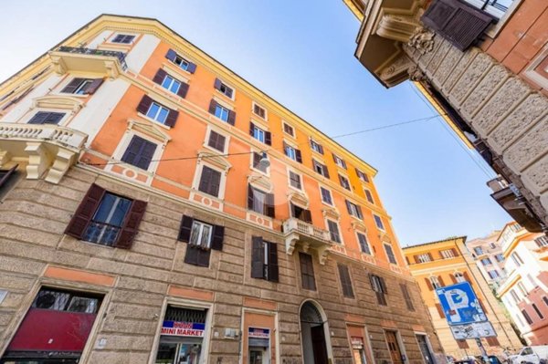 appartamento in vendita a Roma in zona Trastevere