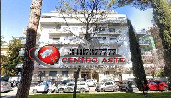 appartamento in vendita a Roma in zona Della Vittoria