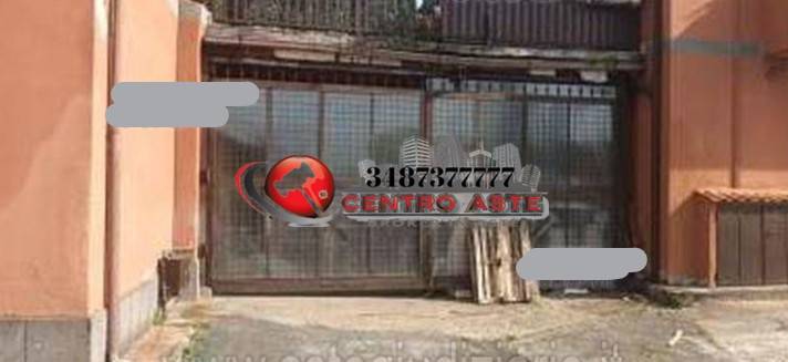 negozio in vendita a Roma in zona Casal Morena