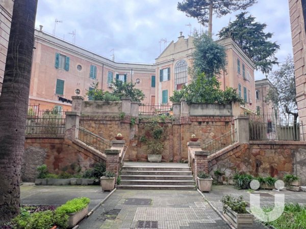 appartamento in vendita a Roma in zona Ostiense