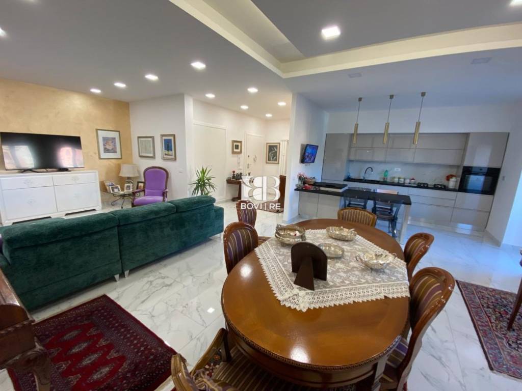 appartamento in vendita a Roma in zona Tuscolano