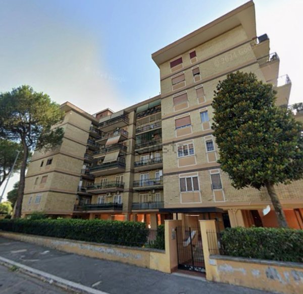 appartamento in vendita a Roma in zona Torre Maura