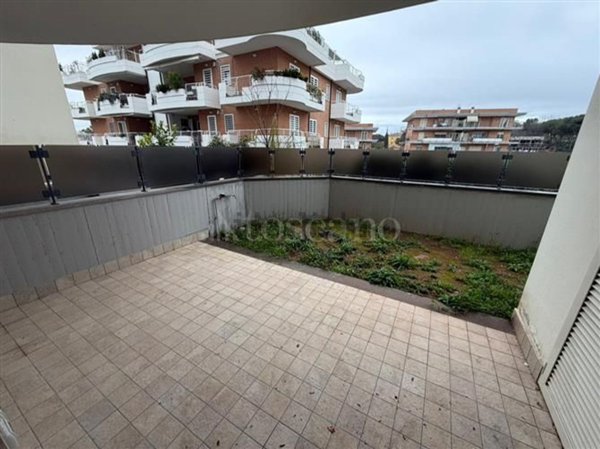 appartamento in vendita a Roma in zona Giuliano Dalmata