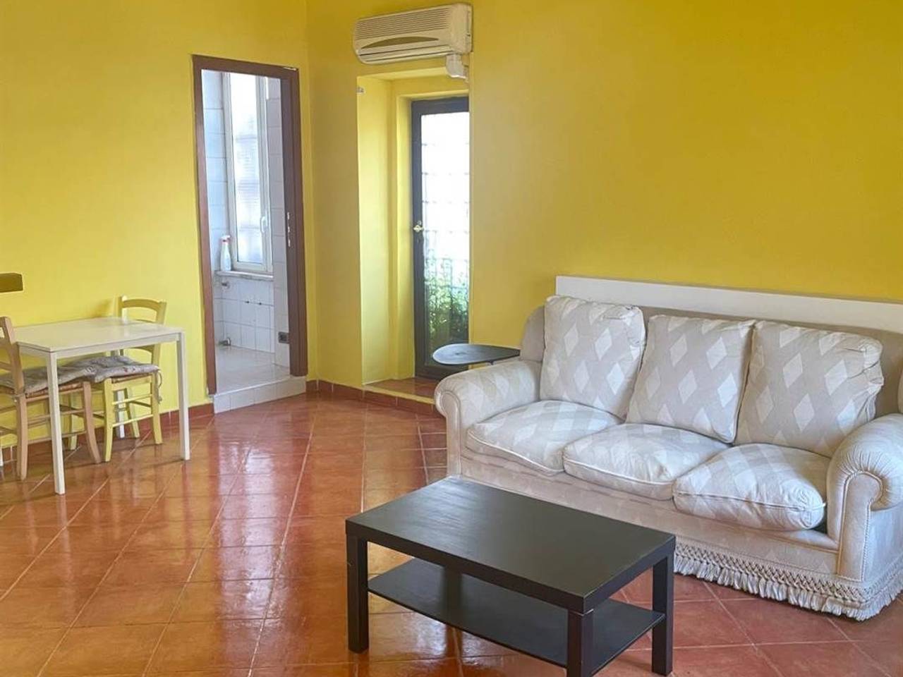 appartamento in vendita a Roma in zona Casal Morena