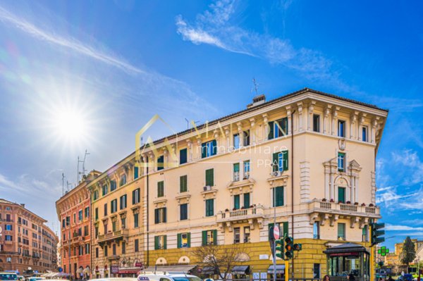 appartamento in vendita a Roma in zona Rione Borgo