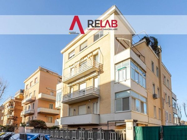 appartamento in vendita a Roma in zona Ostia