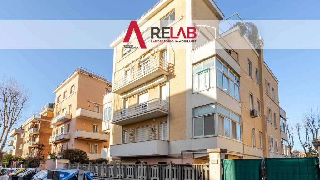 appartamento in vendita a Roma in zona Ostia