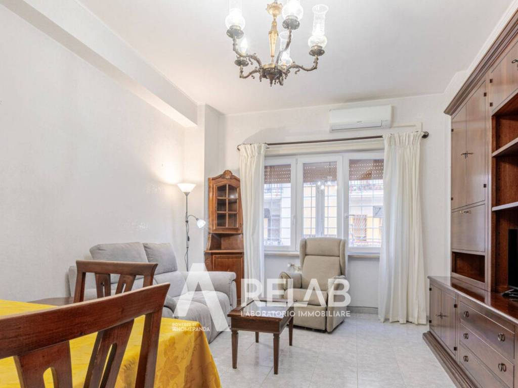 appartamento in vendita a Roma in zona Ostia