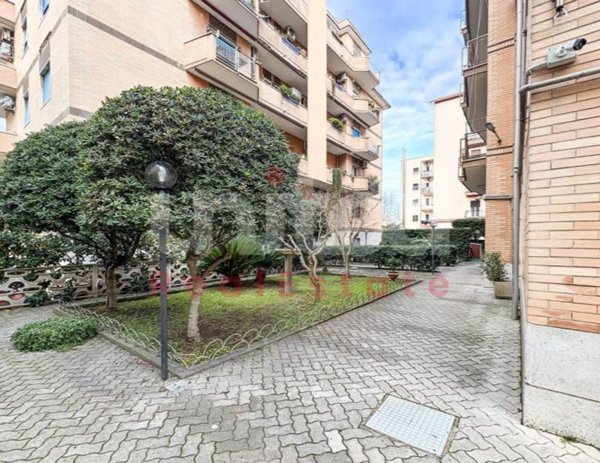 appartamento in vendita a Roma in zona Ostia