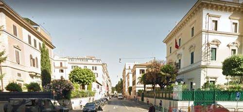 intera palazzina in vendita a Roma in zona Esquilino