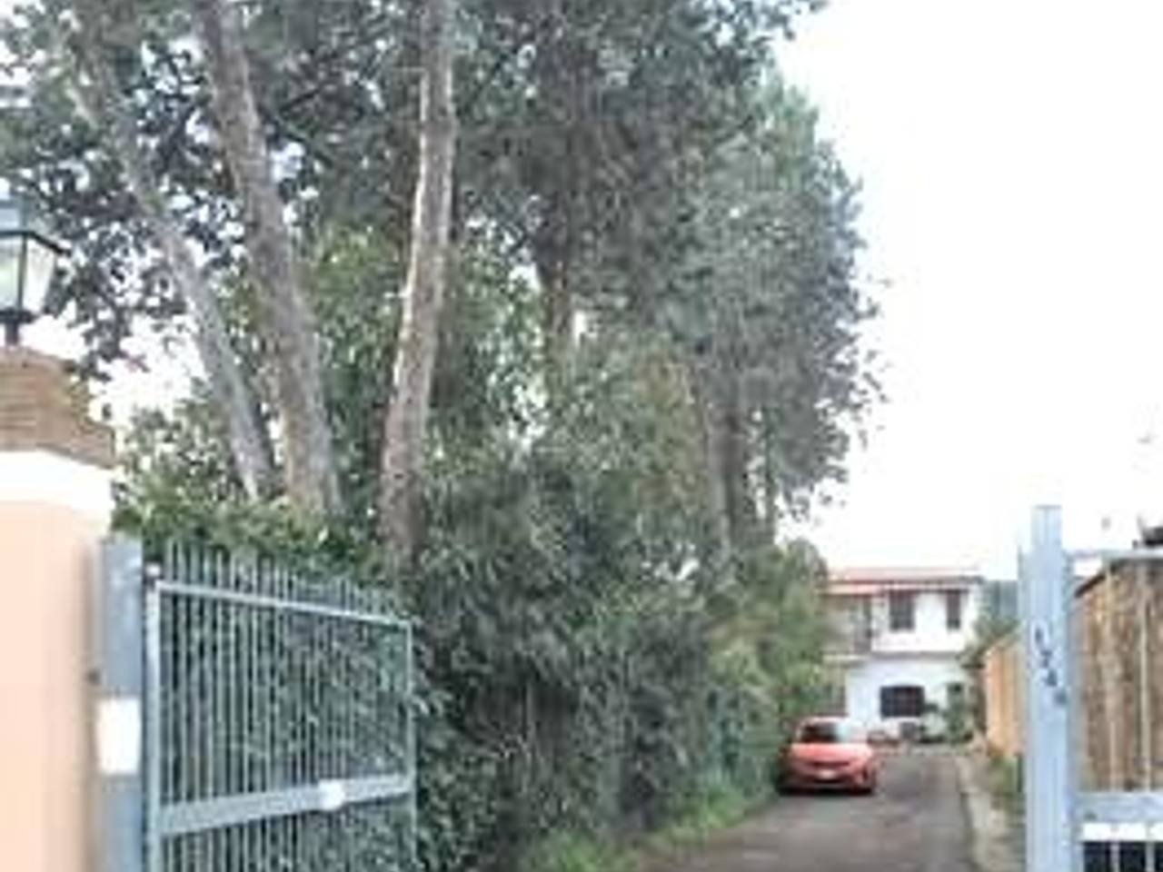 casa indipendente in vendita a Roma in zona Appio Claudio