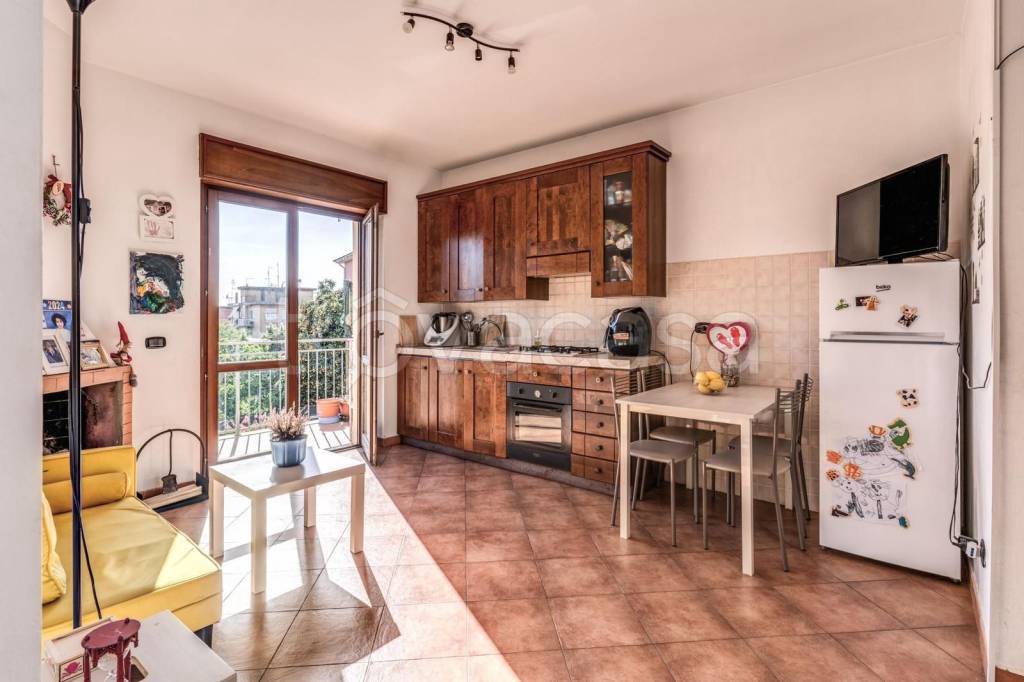 appartamento in vendita a Roma in zona Dragona/Bagnoletto
