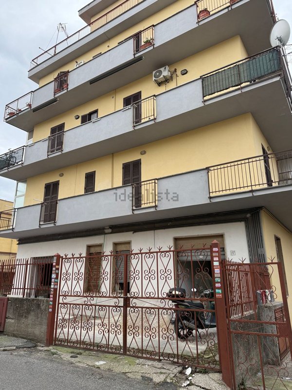 appartamento in vendita a Roma in zona Torre Angela