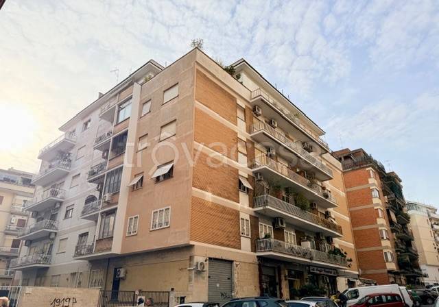 appartamento in vendita a Roma in zona Gianicolense