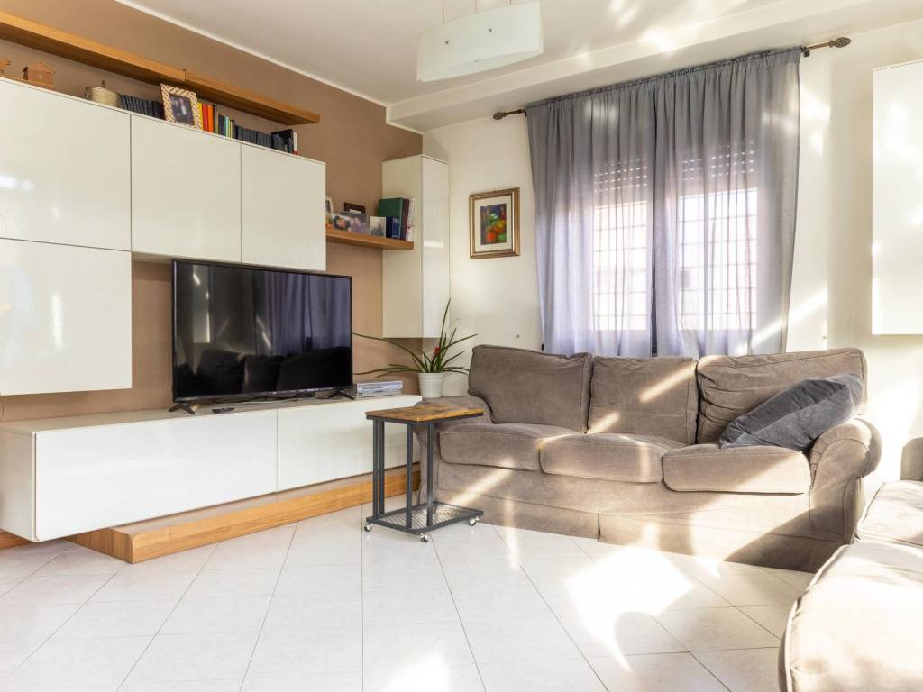 appartamento in vendita a Roma in zona Torrino