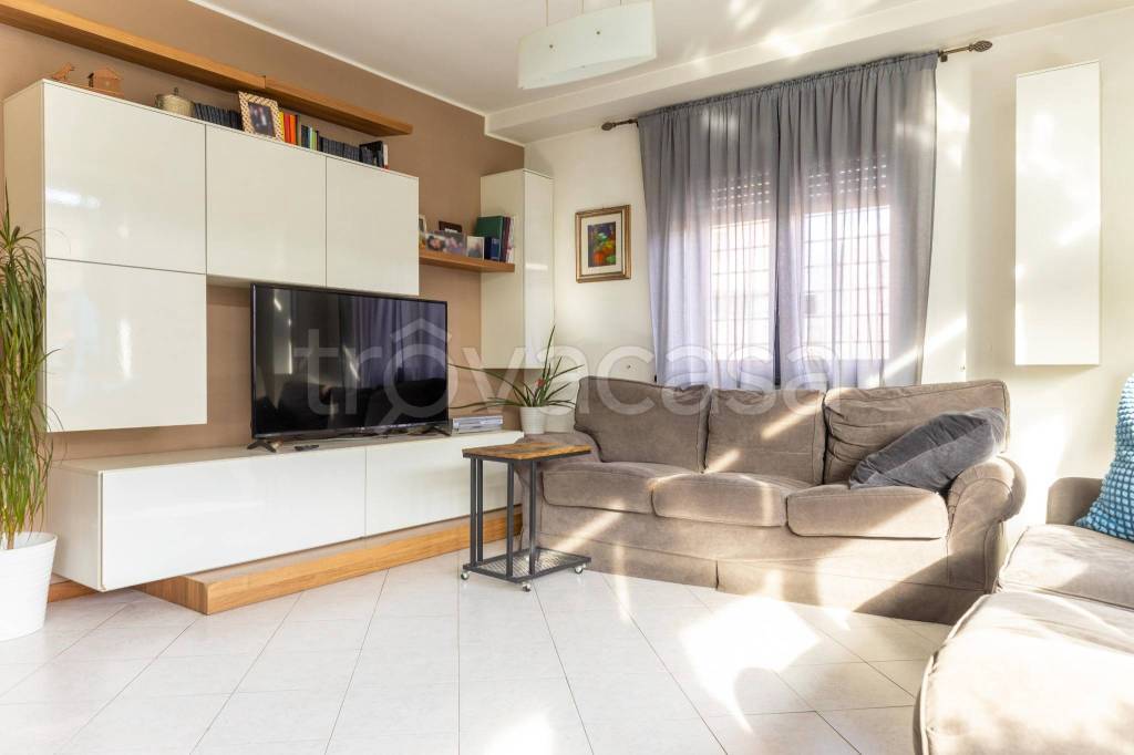 appartamento in vendita a Roma in zona EUR