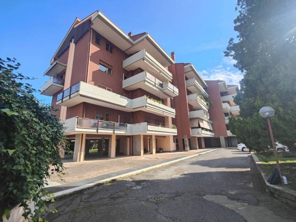 appartamento in vendita a Roma in zona Appio Claudio
