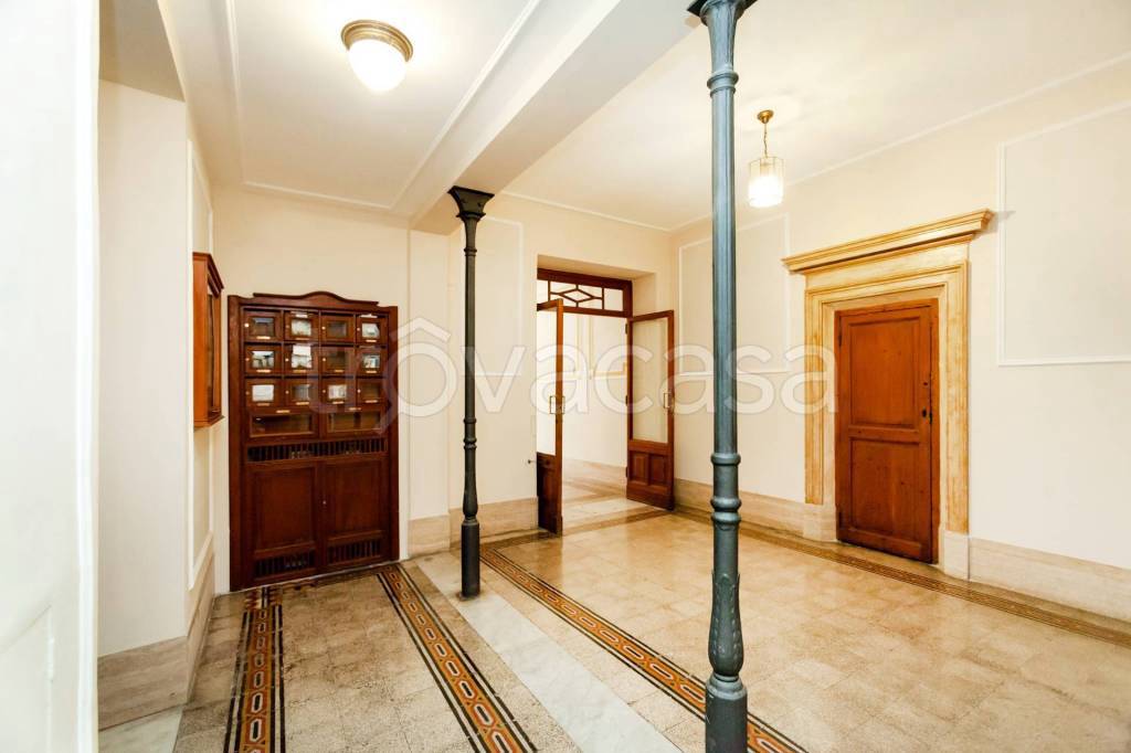 appartamento in vendita a Roma in zona Rione di Ponte