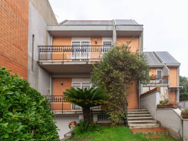 casa indipendente in vendita a Roma in zona Portuense