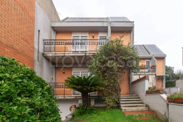 casa indipendente in vendita a Roma in zona Portuense