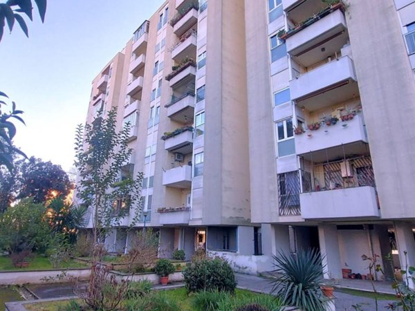 appartamento in vendita a Roma in zona EUR
