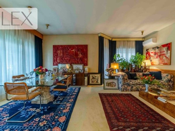 appartamento in vendita a Roma in zona Della Vittoria