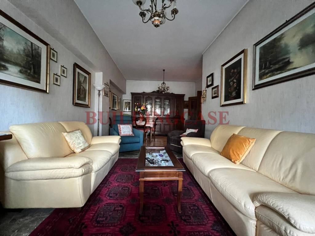 appartamento in vendita a Roma in zona Ardeatino