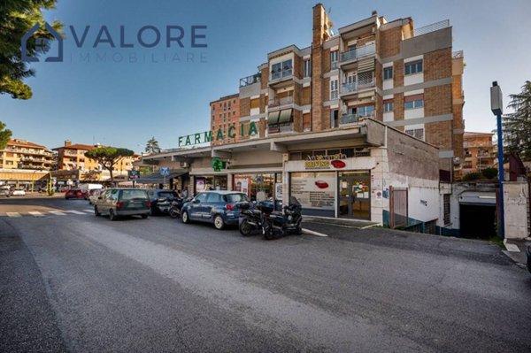 negozio in vendita a Roma in zona Monte Sacro/Talenti